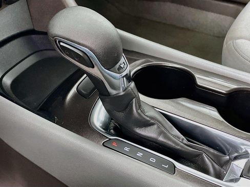 Used 2023 Chevrolet Malibu LS FWD image 19