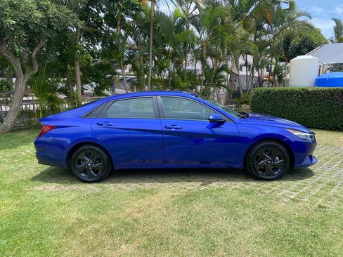 Certified 2022 Hyundai Elantra SEL w/ Convenience Package FWD image 8