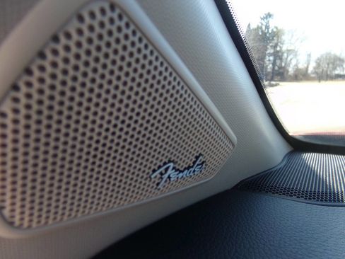 Used 2019 Nissan Titan SL image 42