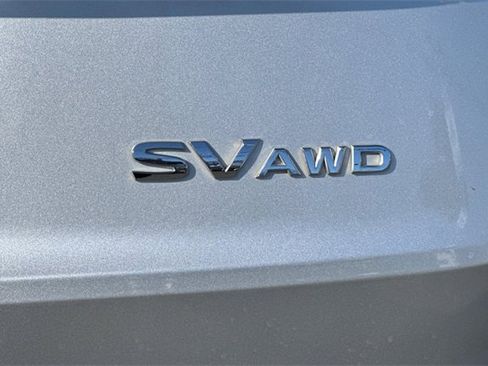 Used 2023 Nissan Rogue SV image 33