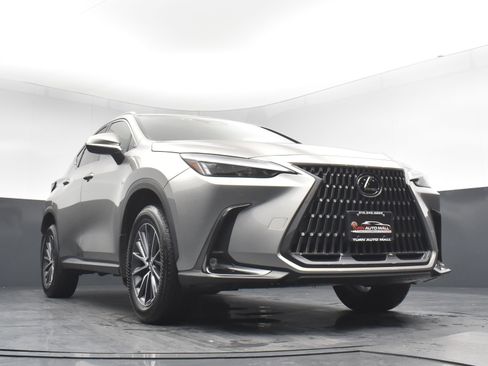 Used 2022 Lexus NX 350h AWD w/ Towing Package (2000 Lbs) image 24