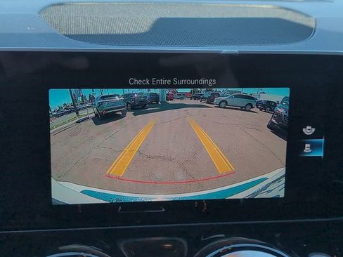 Used 2021 Mercedes-Benz GLB 250 GLB 250 image 14