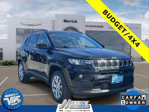 Certified 2023 Jeep Compass Latitude AWD/4WD image 1