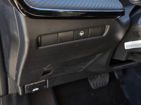 New 2026 Nissan Kicks SR w/ Cold Weather Package image 15