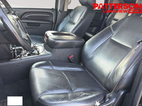 Used 2012 GMC Yukon Denali RWD image 16