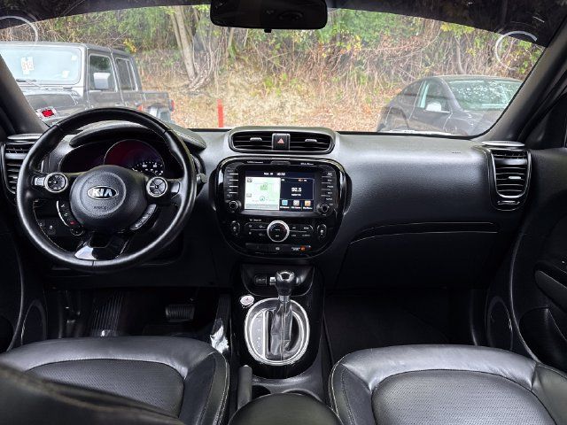 Used 2015 Kia Soul + w/ Primo Package FWD image 11