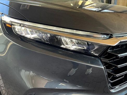 Used 2024 Honda CR-V EX-L image 30