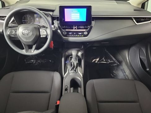 Used 2025 Toyota Corolla LE FWD image 16