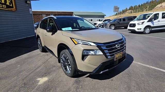 Used 2024 Nissan Rogue Platinum w/ Platinum Premium Package AWD/4WD image 4