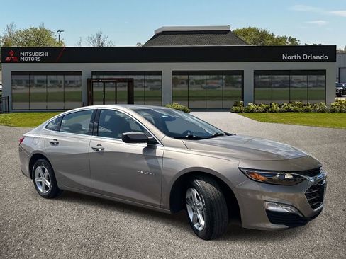 Used 2024 Chevrolet Malibu LT FWD image 7