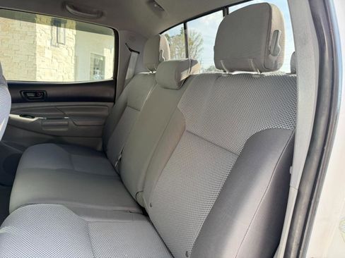 Used 2015 Toyota Tacoma 4x4 Double Cab w/ TRD Off-Road Package image 42