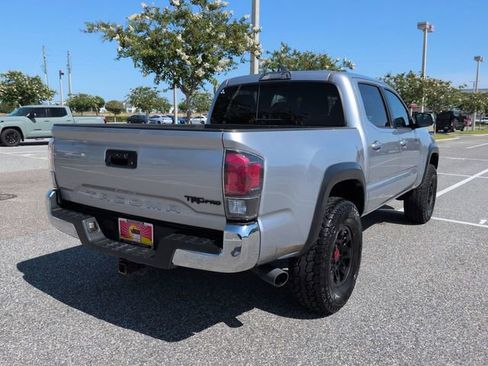 Used 2017 Toyota Tacoma TRD Off-Road w/ Tow Package (A/T) AWD/4WD image 4