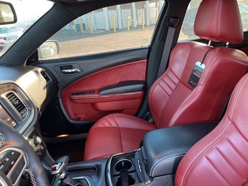 Used 2022 Dodge Charger SRT Hellcat w/ Harman/Kardon Audio Group image 10