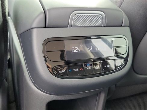 New 2026 Hyundai Ioniq 9 SE w/ Tow & Go Package image 18