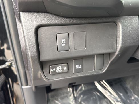 Used 2023 Toyota Tacoma SR image 27