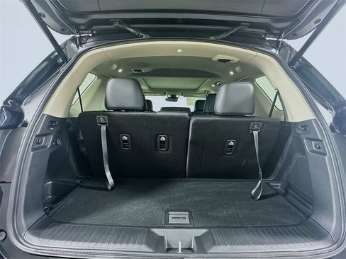 Certified 2025 Honda Pilot Touring image 31