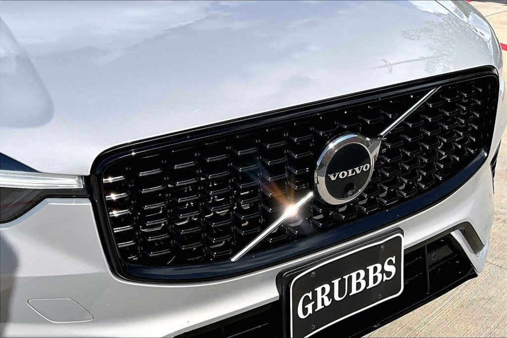 Used 2023 Volvo XC60 B5 Ultimate w/ Climate Package AWD/4WD image 37