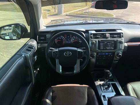 Used 2016 Toyota 4Runner Limited image 14