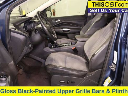 Used 2018 Ford Escape SE w/ SE Sport Appearance Package FWD image 24