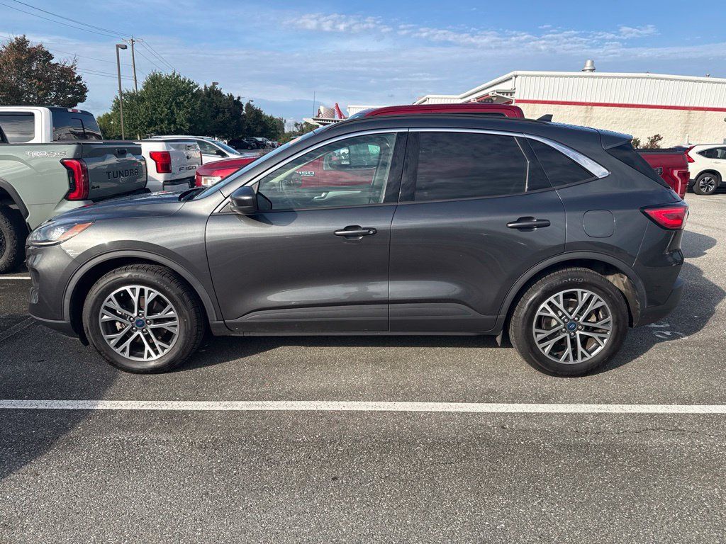 Used 2020 Ford Escape SEL AWD/4WD image 2
