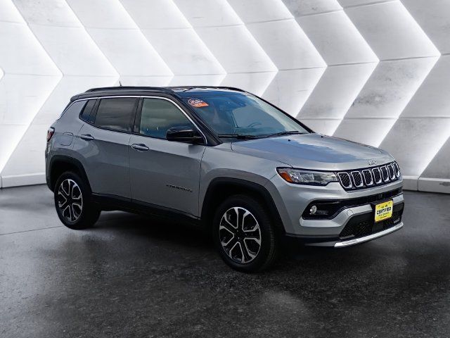 Used 2024 Jeep Compass Limited AWD/4WD image 8