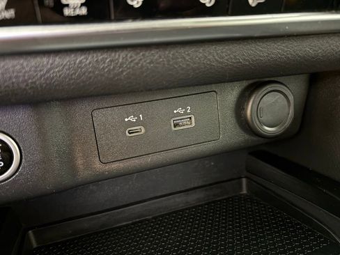 Used 2023 Nissan Rogue SV FWD image 27