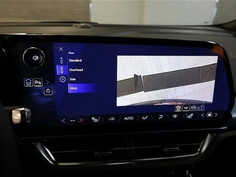 New 2026 Chevrolet Equinox EV LT image 42