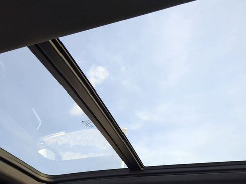 Used 2023 Chevrolet Tahoe LT w/ LT Signature Plus Package image 18