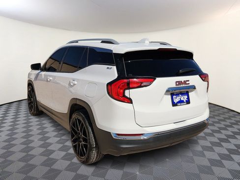 Used 2019 GMC Terrain SLT w/ Preferred Package FWD image 3
