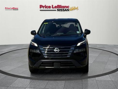Used 2025 Nissan Rogue S image 1