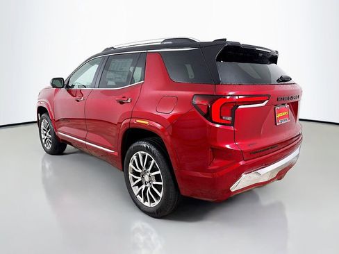 New 2026 GMC Terrain Denali w/ LPO, Black Badging Package image 5