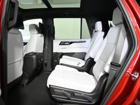 New 2026 Chevrolet Tahoe Premier AWD/4WD image 19