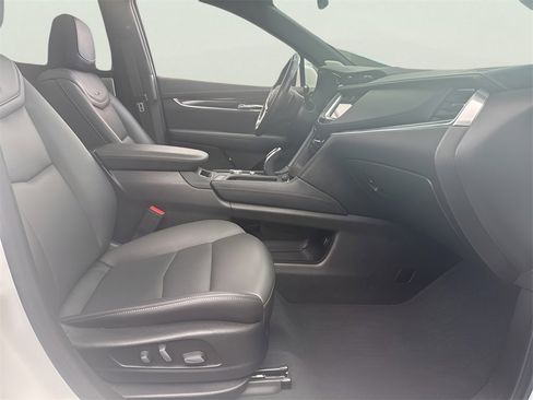 Used 2022 Cadillac XT5 Premium Luxury w/ Technology Package image 19