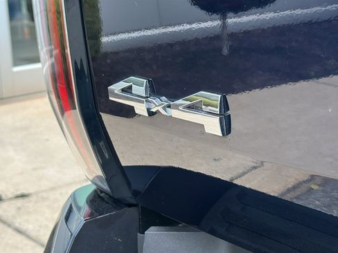 Used 2023 Toyota Tundra Limited image 10