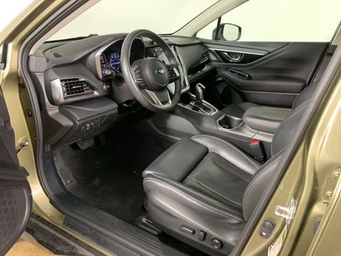 Used 2023 Subaru Outback Touring AWD/4WD image 31