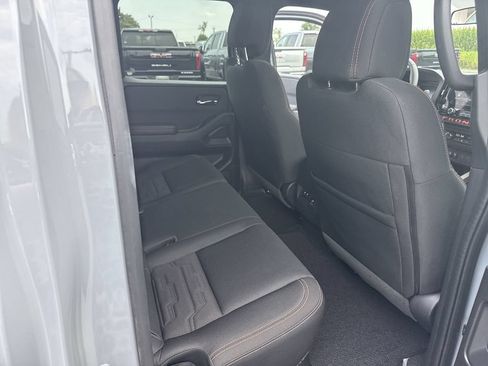 Used 2025 Nissan Frontier PRO-4X w/ Pro Convenience Package AWD/4WD image 34