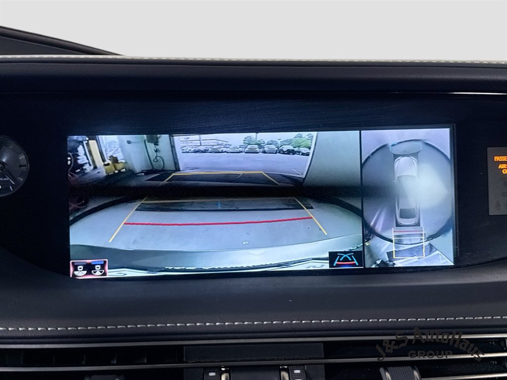 Used 2019 Lexus LS 500h w/ Interior Upgrade Package RWD image 20