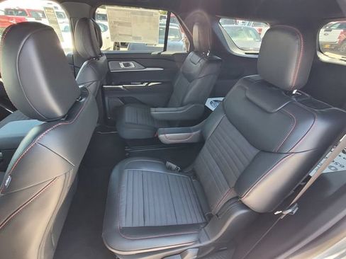 New 2026 Ford Explorer ST-Line AWD/4WD image 6