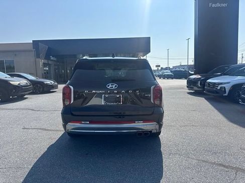 Certified 2025 Hyundai Palisade Calligraphy AWD/4WD image 6