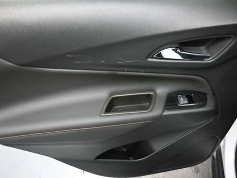 Used 2023 Chevrolet Equinox Premier FWD image 19