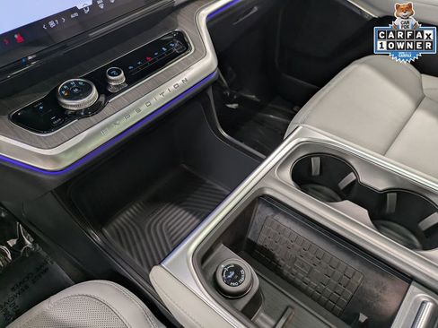 Used 2025 Ford Expedition Platinum w/ Platinum Ultimate Package image 14