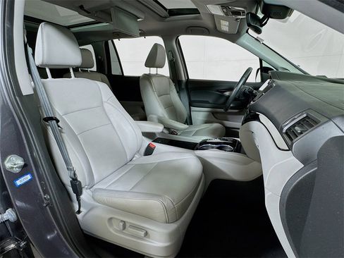 Used 2019 Honda Pilot Elite image 30