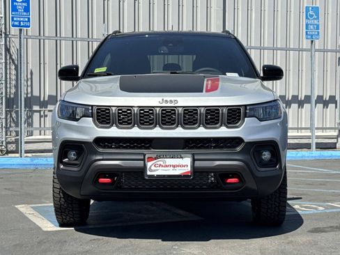New 2026 Jeep Compass Trailhawk AWD/4WD image 3