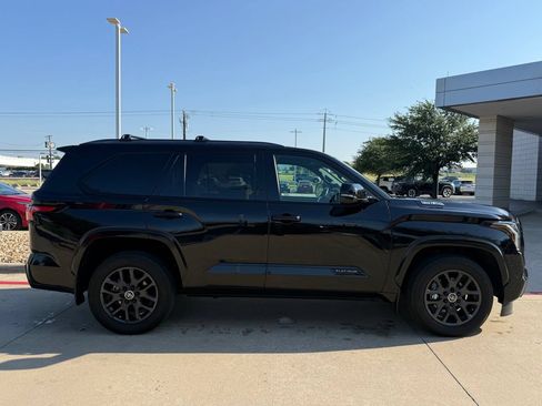 Used 2024 Toyota Sequoia Platinum AWD/4WD image 7