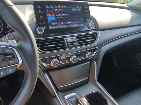 Used 2022 Honda Accord Touring image 24