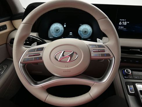 Used 2024 Hyundai Palisade Limited image 15