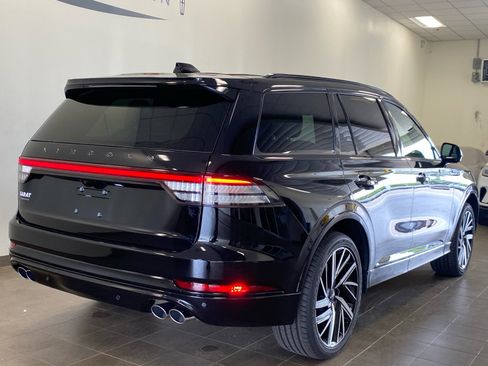 New 2026 Lincoln Aviator Black Label w/ Jet Appearance Package AWD/4WD image 14