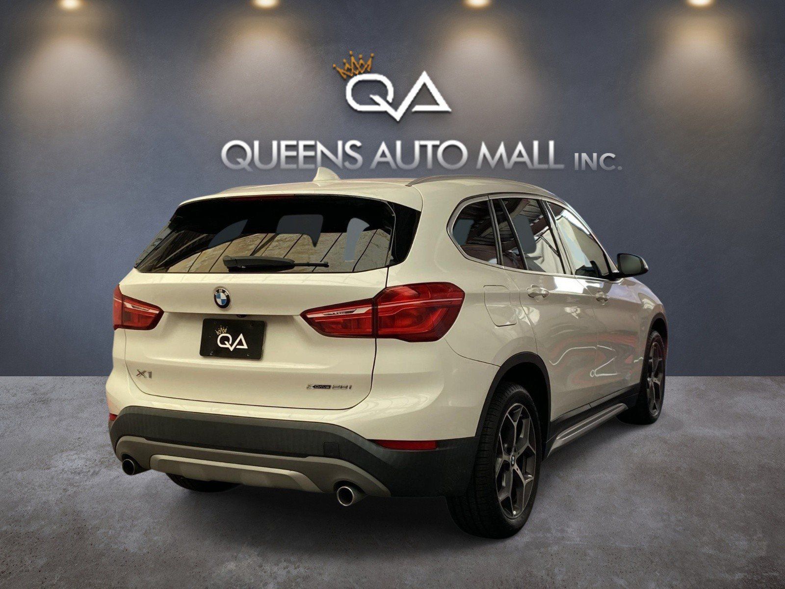 Used 2018 BMW X1 xDrive28i w/ Convenience Package AWD/4WD image 6