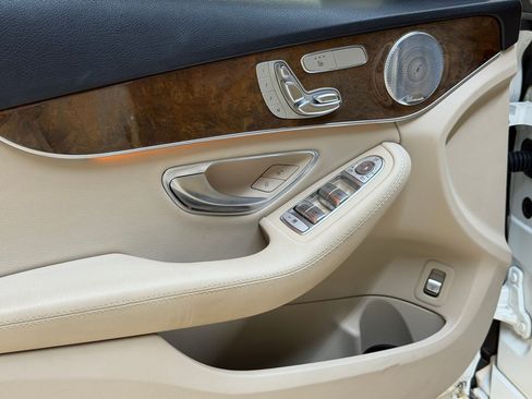 Used 2018 Mercedes-Benz C 300 Sedan image 13