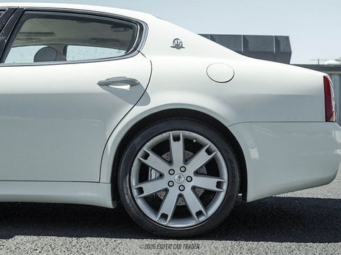 Used 2011 Maserati Quattroporte S RWD image 5